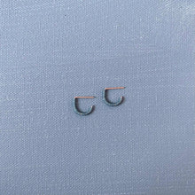 Load image into Gallery viewer, Alice Rise - Tiny Huggie in Slate Gray