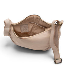 Load image into Gallery viewer, Bolsa Nova Handbags - Hug Leather Hobo - Cognac