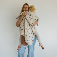 Load image into Gallery viewer, Parker Baby Co. - Butterfly Quilt: Butterfly