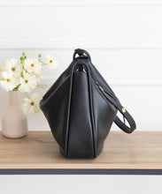 Load image into Gallery viewer, AALLYN - Marley Hobo - Leather: Black