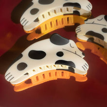 Load image into Gallery viewer, WINONA IRENE - Puppy Hair Claw