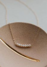 Load image into Gallery viewer, Hello Adorn - Pearl Linked Necklace