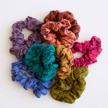 Load image into Gallery viewer, Jenny Pennywood - Zero Waste Scrunchie - Orange Bang