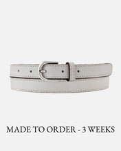 Load image into Gallery viewer, Amsterdam Heritage- Soft Skinny Leather Belt: Camel- S