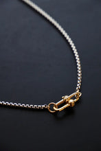 Load image into Gallery viewer, Katie Waltman Jewelry - SILVER NOVA ROUND BOX CHAIN NECKLACE