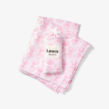 Load image into Gallery viewer, Lewis - Burp Cloth Set - Pink Scallop