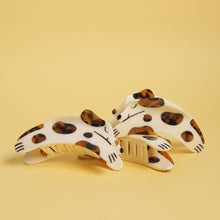 Load image into Gallery viewer, WINONA IRENE - Tortie Puppy Hair Claw