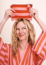 Load image into Gallery viewer, Bathen - Medium Stripe Bag in Burst