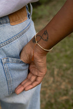 Load image into Gallery viewer, YEWŌ Collective - Sintha Silk Bead Bracelet