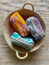 Load image into Gallery viewer, Belle's Nest - Zip Pouches