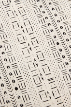 Load image into Gallery viewer, Queen's Cloth Mudcloth Throw Blanket from Mali