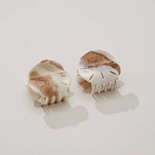 Load image into Gallery viewer, Adorro - Sand Dollar Claw Clip