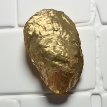 Load image into Gallery viewer, Flamingo Oyster Ornament