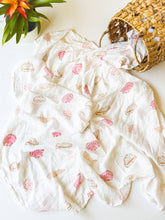 Load image into Gallery viewer, Coca + B. - Seashell Print Organic Bamboo Swaddle