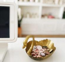 Load image into Gallery viewer, Handpicked Goods - Plant and flower lover button mix
