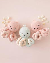 Load image into Gallery viewer, cuddle+kind - Baby octopus (soft coral pink)
