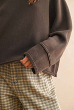 Load image into Gallery viewer, MIOU MUSE - Hem Sleeve Sweater - Brown
