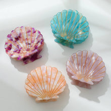 Load image into Gallery viewer, Adorro - Seashell Claw Clip
