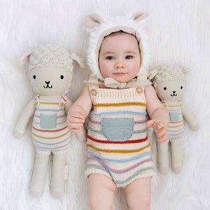 cuddle+kind - Avery the lamb