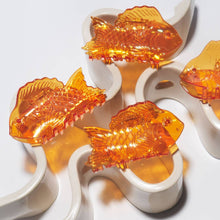 Load image into Gallery viewer, WINONA IRENE - Sea Bream Claw

