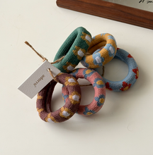 Load image into Gallery viewer, Adorro - Flower Thick Seamless Hair Ties
