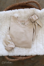 Load image into Gallery viewer, OAT COLLECTIVE - PREMIUM BASIC Cropped Thermal Vintage Pullover: WASHED CRANBERRY / L
