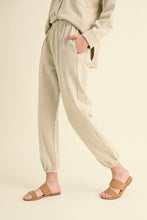 Load image into Gallery viewer, MIOU MUSE - WASHED SWEATPANTS- Beige
