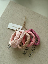 Load image into Gallery viewer, Adorro - Pink Wavy Seamless Hair Ties
