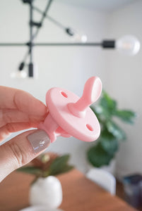 Itzy Ritzy - Sweetie Soother™ 0-6 Months / Neutral