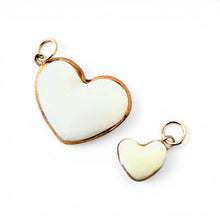 Load image into Gallery viewer, Shá Parlé - Heart charm White
