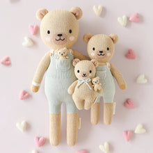 Load image into Gallery viewer, cuddle+kind - Baby honey bear- Blue Bow
