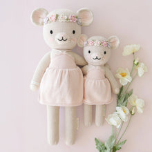 Load image into Gallery viewer, cuddle+kind - Emma the mouse
