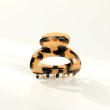 Load image into Gallery viewer, Adorro - Lucie | Bubble Eco-Friendly Claw Clip
