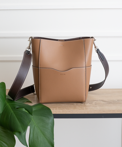 AALLYN - Jordan Bucket Bag - Tobacco/Silver