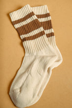 Load image into Gallery viewer, MIOU MUSE - RETRO STRIPE CREW SOCKS
