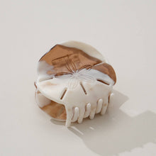 Load image into Gallery viewer, Adorro - Sand Dollar Claw Clip
