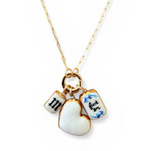 Load image into Gallery viewer, Shá Parlé - Heart charm White
