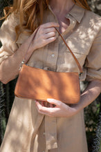 Load image into Gallery viewer, O My Bag - Leather Bag Taylor - Cognac Classic Leather
