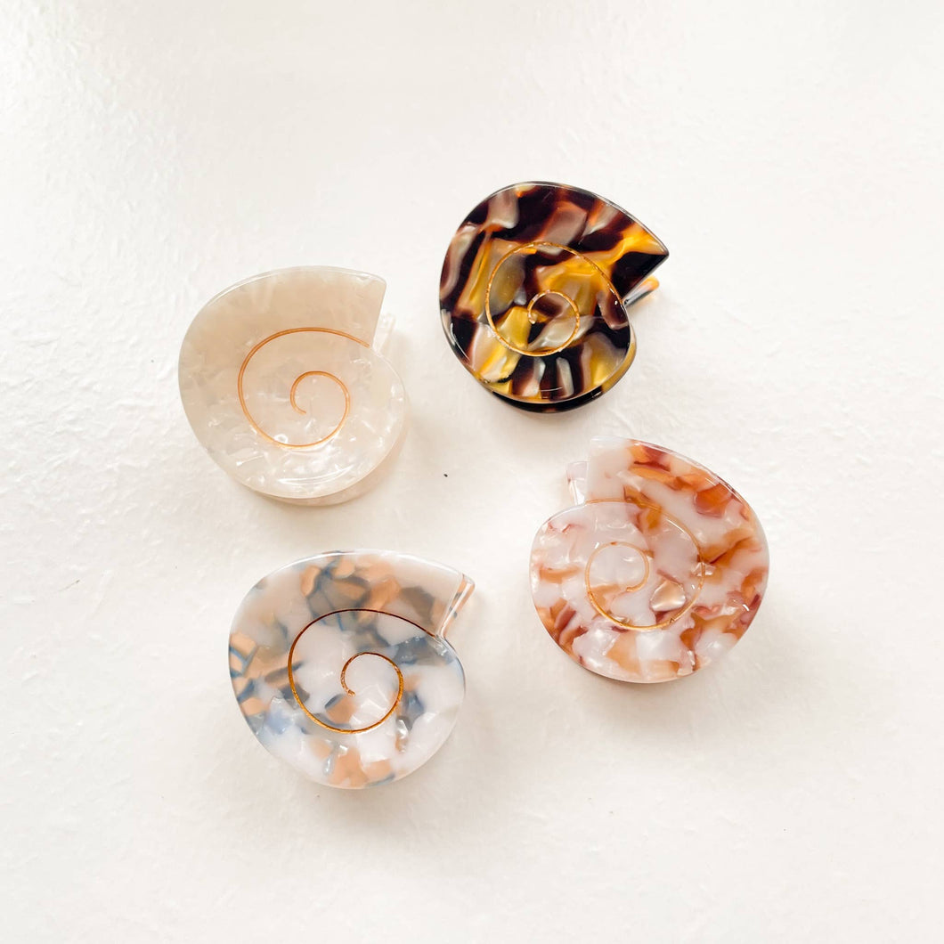 Adorro - Swirl Shell Claw Clip