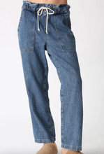 Load image into Gallery viewer, Electric &amp; Rose Easy Pant - Denim
