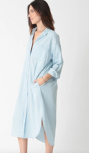 Load image into Gallery viewer, Electric &amp; Rose Hazel Chambray Dress
