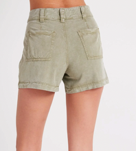Load image into Gallery viewer, Bella Dahl Voyage Pocket Short
