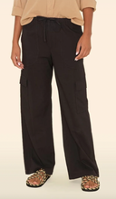 Load image into Gallery viewer, Xirena - Cargo Pant Black
