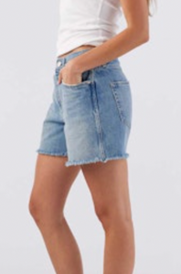 Amo - Billie Short - Free Spirit
