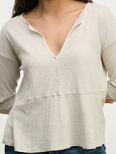 Load image into Gallery viewer, Velvet - Vint Long Sleeve
