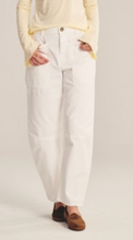 Load image into Gallery viewer, Velvet - Brylie Pant - Sugar
