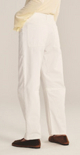 Load image into Gallery viewer, Velvet - Brylie Pant - Sugar

