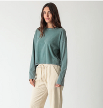 Load image into Gallery viewer, Electric and Rose- Lane Tee- Vintage Emerald
