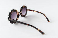 Load image into Gallery viewer, Babeehive Goods - Toddler &amp; Kid Daisy Sunglasses- Clear
