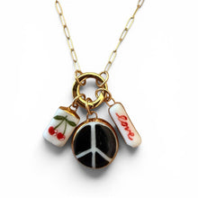 Load image into Gallery viewer, Shá Parlé - B&amp;W Peace Sign
